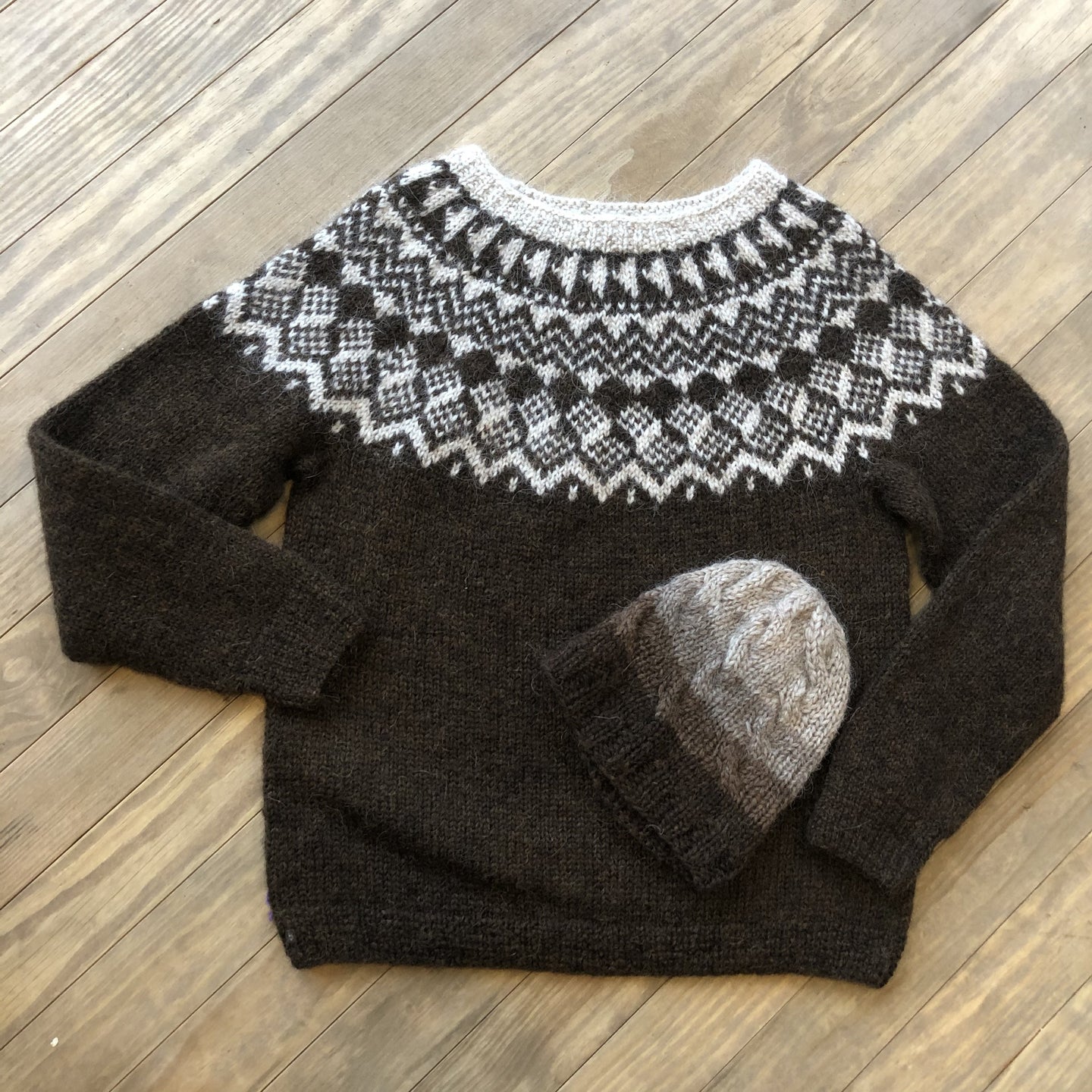 [Icelandic_sweater] - [kosi_wool]